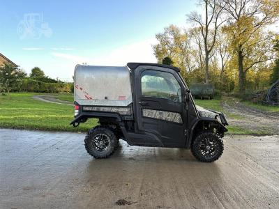  John Deere Gator 865M